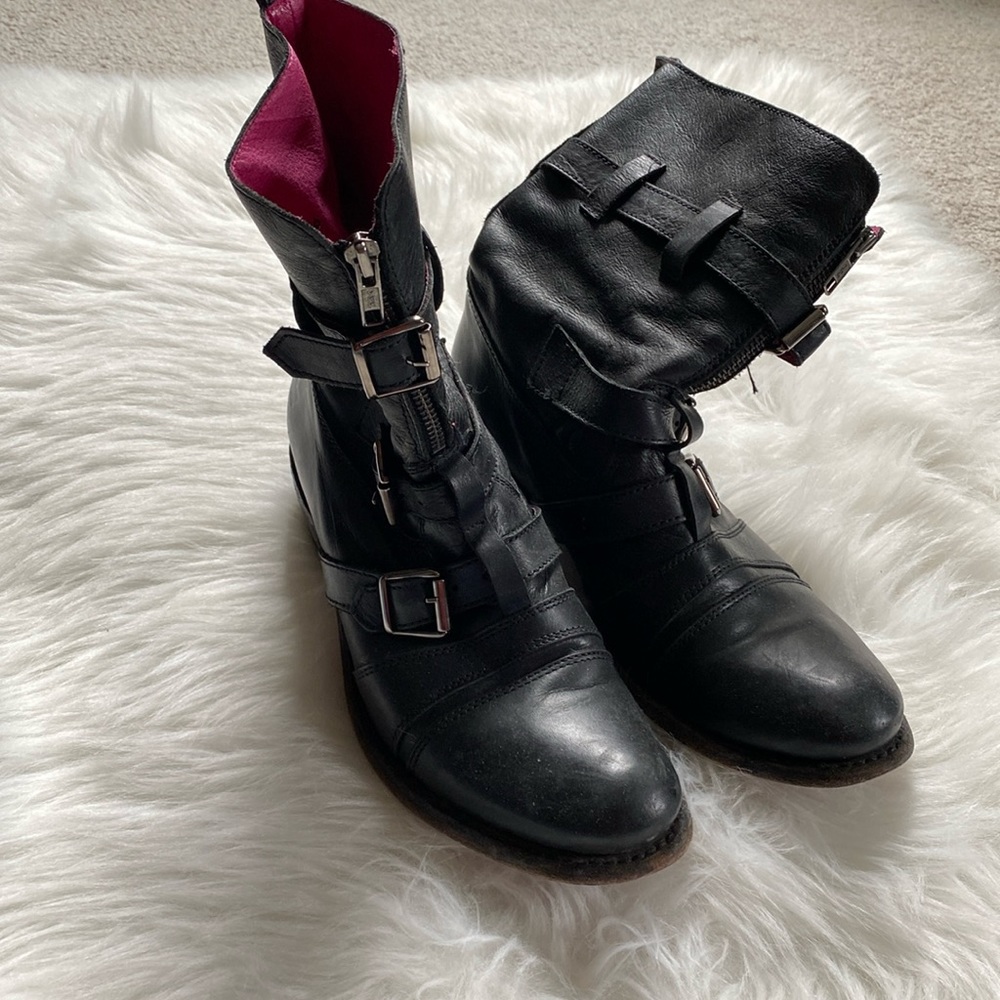 Juicy Couture moto boots 9